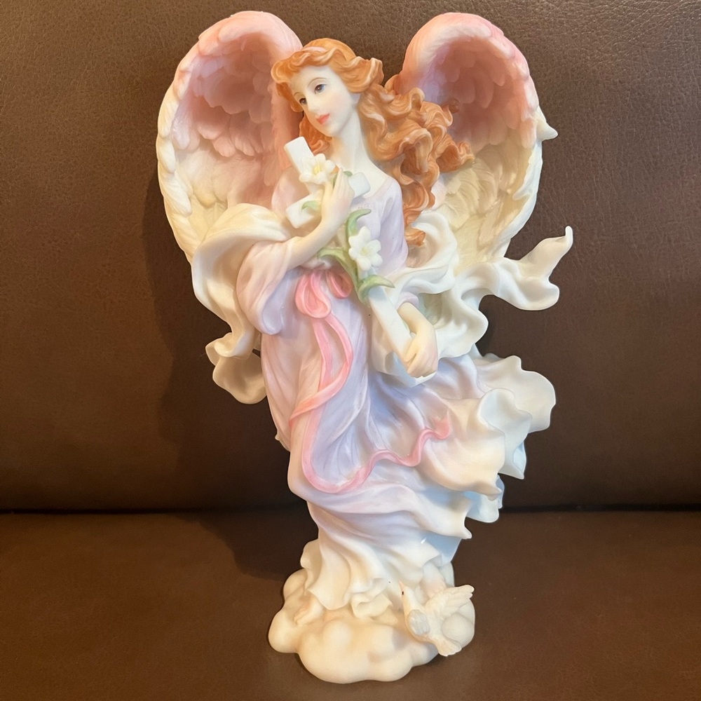 Seraphim Classics Angel Elizabeth “Heaven’s Victory Figurine